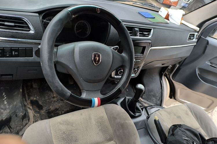 Used Jinbei Hiace X30 2019 1.5L Van Comfort Model China VI SWC15M Center Console