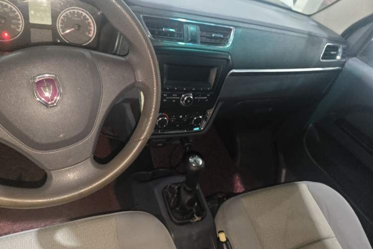 Used Jinbei Hiace X30 2019 1.5L Van Standard Model China VI SWC15M Center Console
