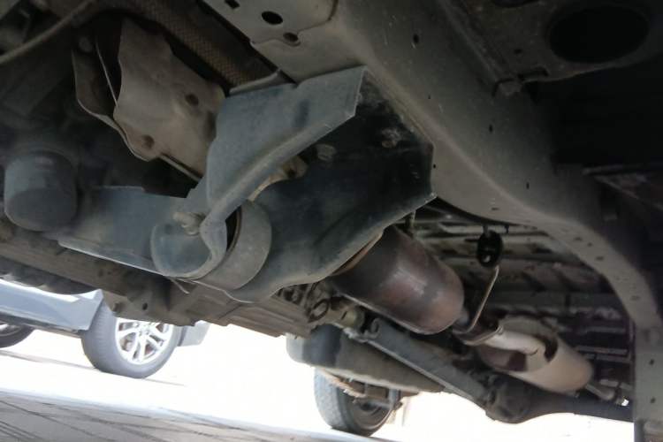 Used Jinbei Hiace X30 2019 1.5L Standard Version China VI SWC15M Chassis Front Left