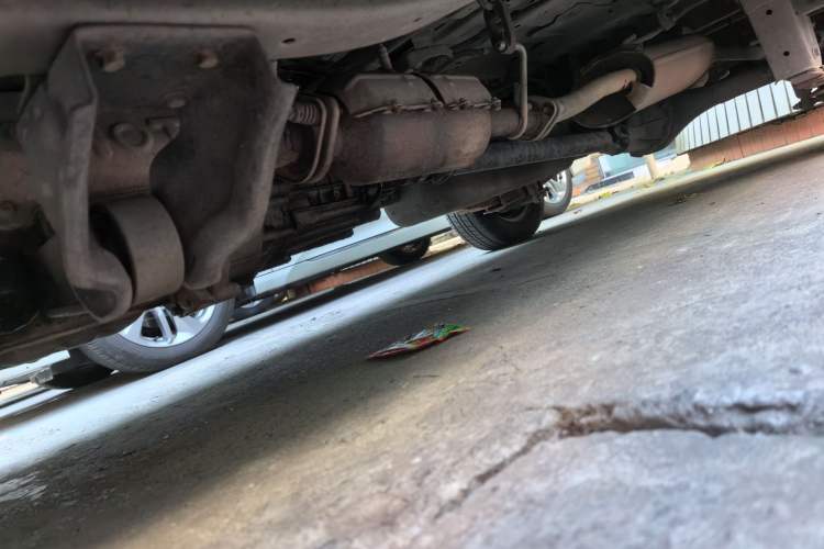 Used Jinbei Hiace X30 2019 1.5L Standard Version China VI SWC15M Chassis Front Left