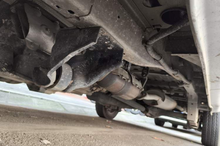 Used Jinbei Hiace X30 2019 1.5L Van Standard Model China VI SWC15M Chassis Front Left