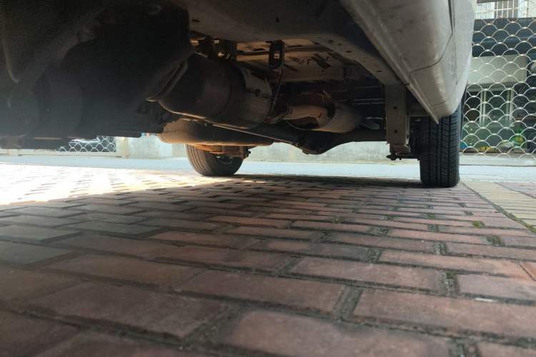 Used Jinbei Hiace X30  Chassis Front Left