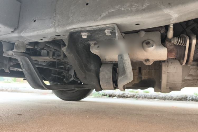 Used Jinbei Hiace X30 2019 1.5L Van Standard Model China VI SWC15M Chassis Front Right