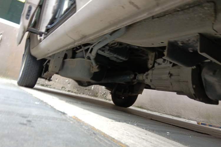 Used Jinbei Hiace X30 2019 1.5L Standard Version China VI SWC15M Chassis Front Right