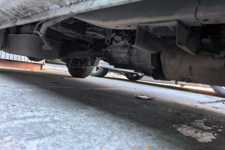 Used Jinbei Hiace X30 2019 1.5L Standard Version China VI SWC15M Chassis Front Right