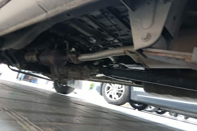 Used Jinbei Hiace X30 2019 1.5L Standard Version China VI SWC15M Chassis Rear Left