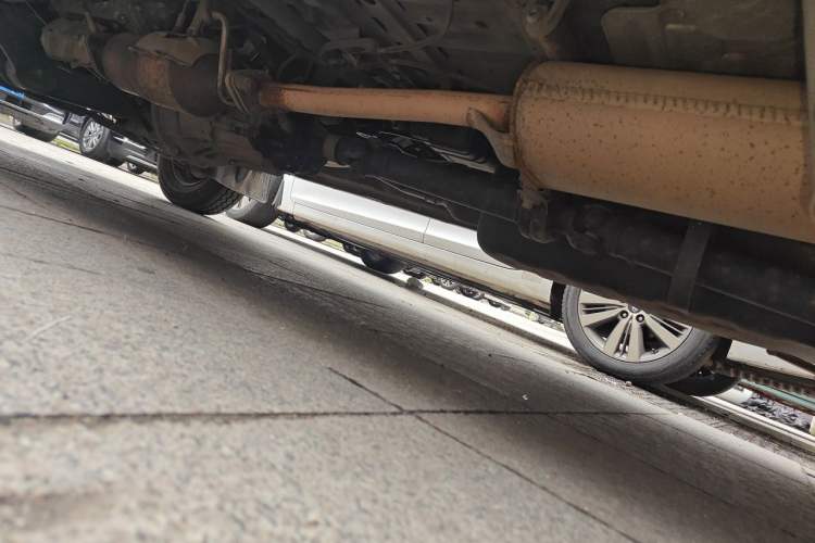Used Jinbei Hiace X30  Chassis Rear Left