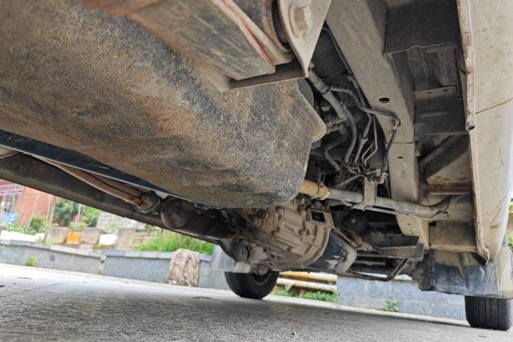 Used Jinbei Hiace X30 2019 1.5L Standard Version China VI SWC15M Chassis Rear Right