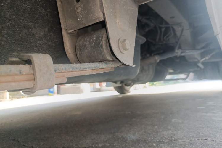 Used Jinbei Hiace X30 2019 1.5L Van Comfort Model China VI SWC15M Chassis Rear Right