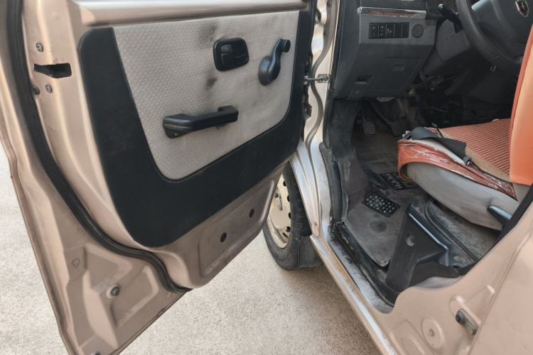 Used Jinbei Hiace X30 2019 1.5L Van Standard Model China VI SWC15M Driver Seat