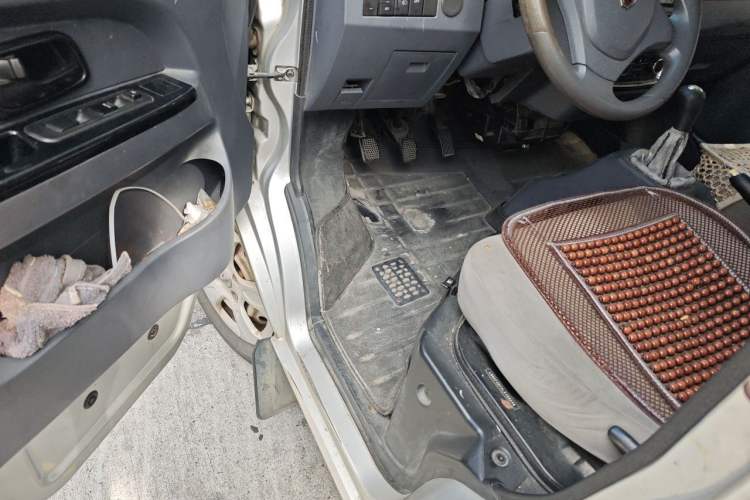 Used Jinbei Hiace X30 2019 1.5L Standard Version China VI SWC15M Driver Seat
