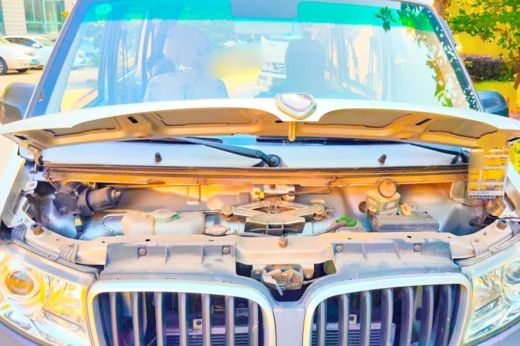 Used Jinbei Hiace X30 2019 1.5L Standard Version China VI SWC15M Engine Bay