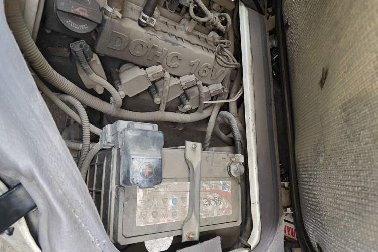 Used Jinbei Hiace X30  Engine Bay Left