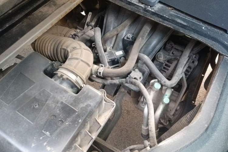 Used Jinbei Hiace X30 2019 1.5L Comfort Edition China VI SWC15M Engine Bay Right