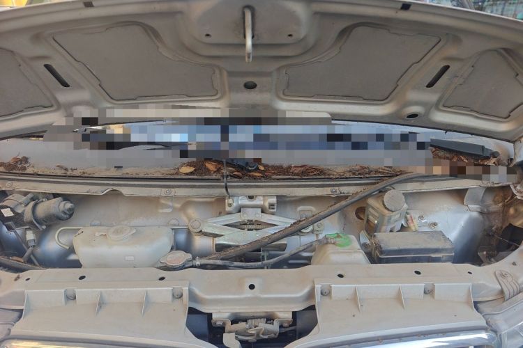 Used Jinbei Hiace X30 2019 1.5L Comfort Edition China VI SWC15M Engine Bay