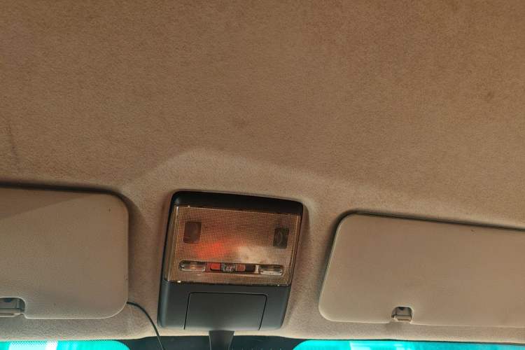 Used Jinbei Hiace X30  Headliner