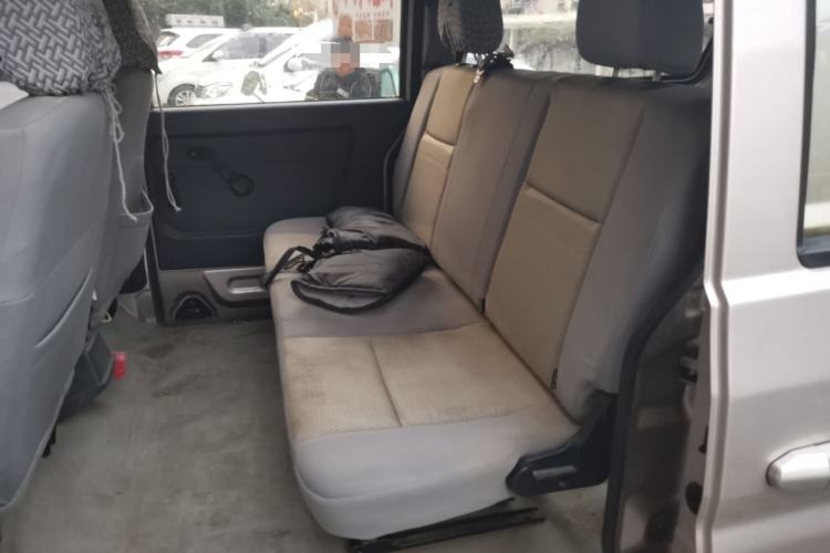Used Jinbei Hiace X30 2019 1.5L Van Comfort Model China VI SWC15M Interior 4
