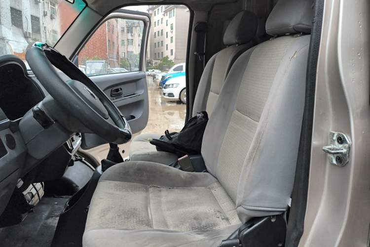 Used Jinbei Hiace X30 2019 1.5L Van Comfort Model China VI SWC15M Left Front Seat