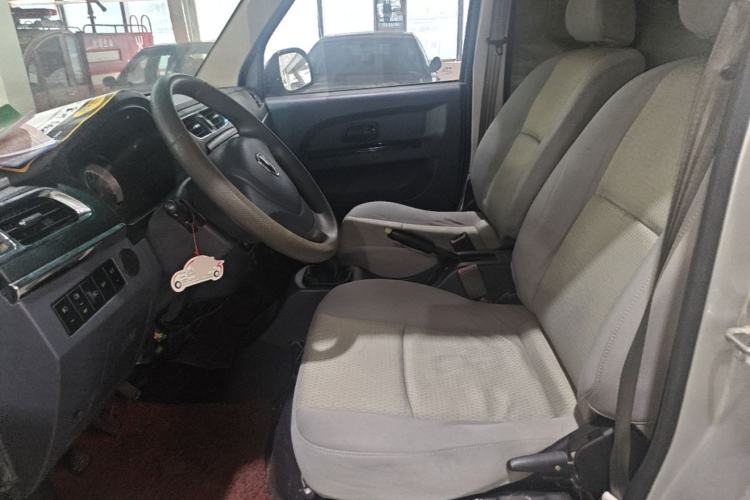 Used Jinbei Hiace X30 2019 1.5L Van Standard Model China VI SWC15M Left Front Seat