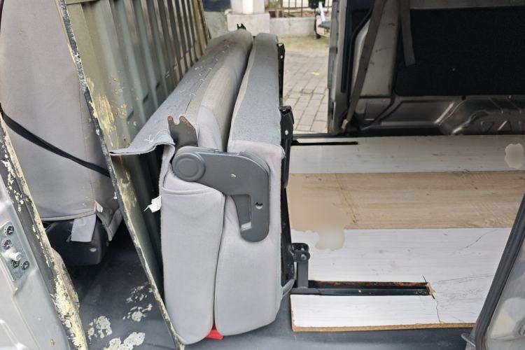 Used Jinbei Hiace X30 2019 1.5L Standard Version China VI SWC15M Left Rear Seat