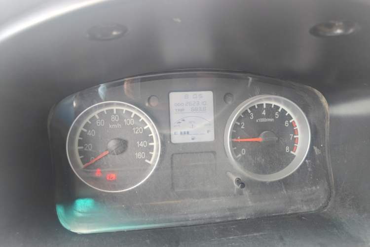 Used Jinbei Hiace X30  Odometer Close Up