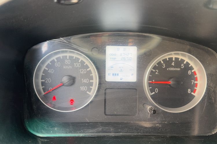 Used Jinbei Hiace X30 2019 1.5L Van Standard Model China VI SWC15M Odometer Close Up