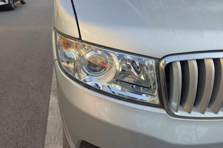Used Jinbei Hiace X30 2019 1.5L Comfort Edition China VI SWC15M Right Front Headlight
