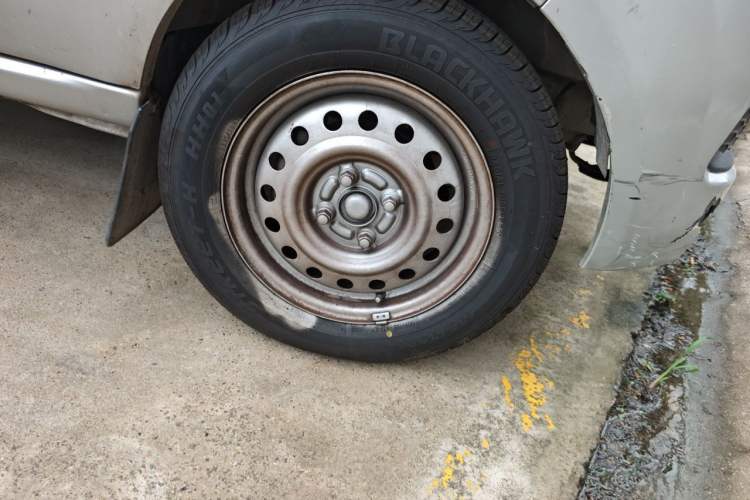 Used Jinbei Hiace X30 2019 1.5L Van Comfort Model China VI SWC15M Right Front Wheel Hub