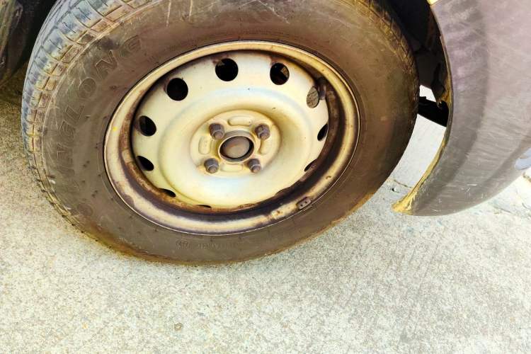Used Jinbei Hiace X30 2019 1.5L Standard Version China VI SWC15M Right Front Wheel Hub
