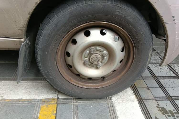 Used Jinbei Hiace X30 2019 1.5L Standard Version China VI SWC15M Right Front Wheel Hub