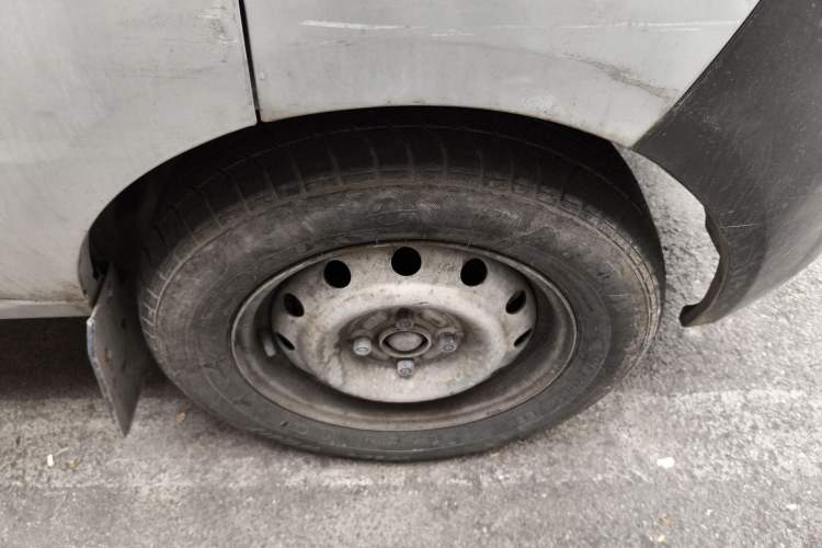 Used Jinbei Hiace X30 2019 1.5L Van Standard Model China VI SWC15M Right Front Wheel Hub