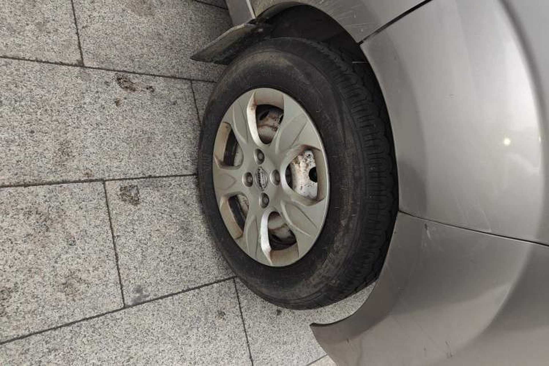 Used Jinbei Hiace X30  Right Front Wheel Hub
