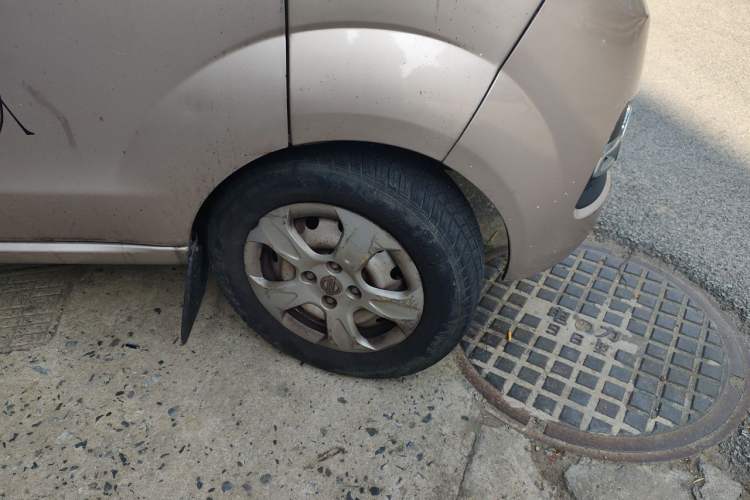 Used Jinbei Hiace X30  Right Front Wheel Hub