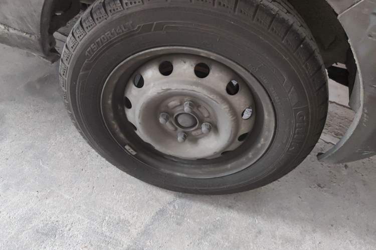Used Jinbei Hiace X30 2019 1.5L Comfort Edition China VI SWC15M Right Front Wheel Hub