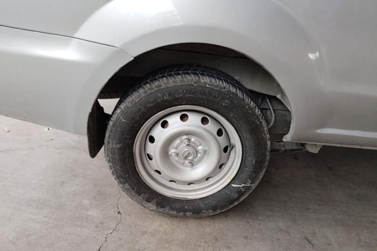Used Jinbei Hiace X30 2019 1.5L Van Standard Model China VI SWC15M Right Rear Wheel Hub