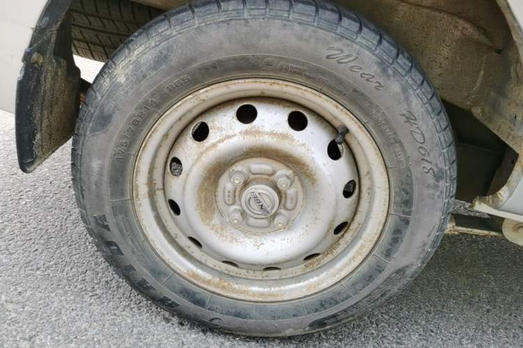 Used Jinbei Hiace X30 2019 1.5L Standard Version China VI SWC15M Right Rear Wheel Hub