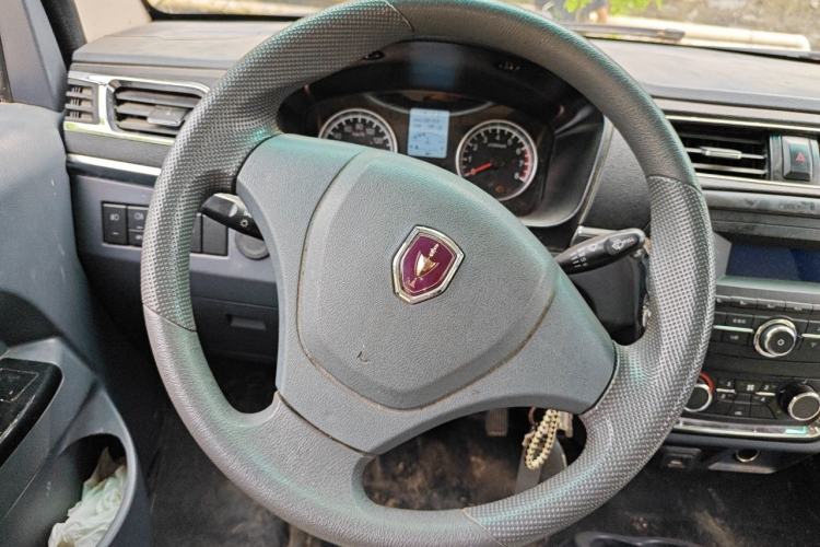 Used Jinbei Hiace X30 2019 1.5L Standard Version China VI SWC15M Steering Wheel