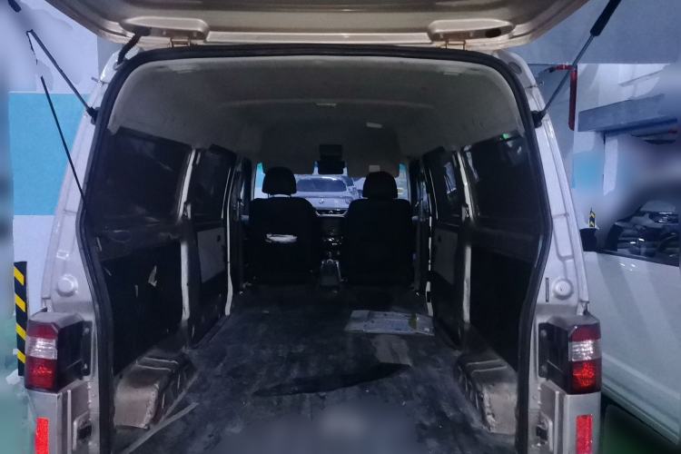 Used Jinbei Hiace X30 2019 1.5L Van Comfort Model China VI SWC15M Trunk