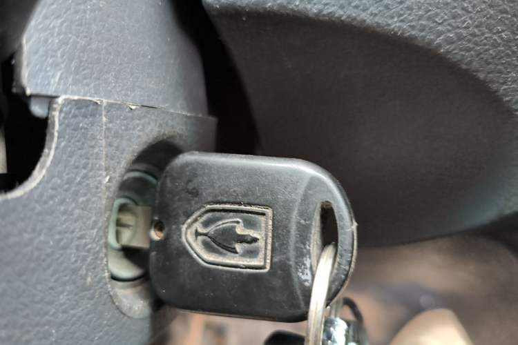 Used Jinbei Hiace X30 2019 1.5L Van Comfort Model China VI SWC15M Vehicle Key