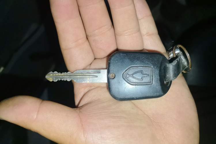 Used Jinbei Hiace X30 2019 1.5L Van Comfort Model China VI SWC15M Vehicle Key