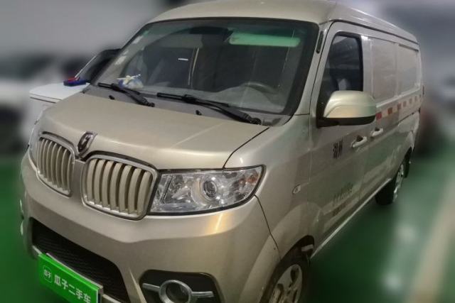 Używany Jinbei Hiace X30 2019 1.5L Van Comfort Model China VI SWC15M