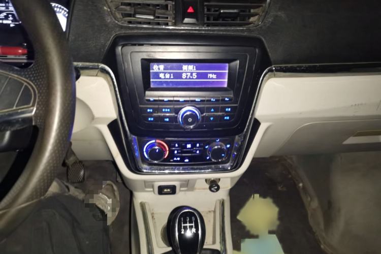 Used Jinbei Hiace X30 2019 1.5L Van Comfort Model China VI SWC15M Audio And AC Panel