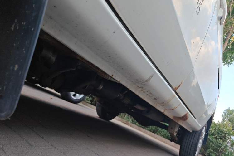 Used Jinbei Hiace X30  Chassis Front Left