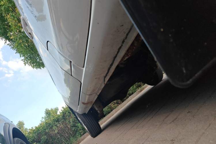 Used Jinbei Hiace X30  Chassis Front Right