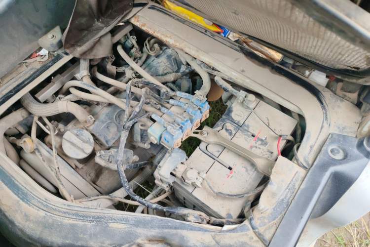 Used Jinbei Hiace X30 2019 1.5L Standard Version China VI SWC15M Engine Bay