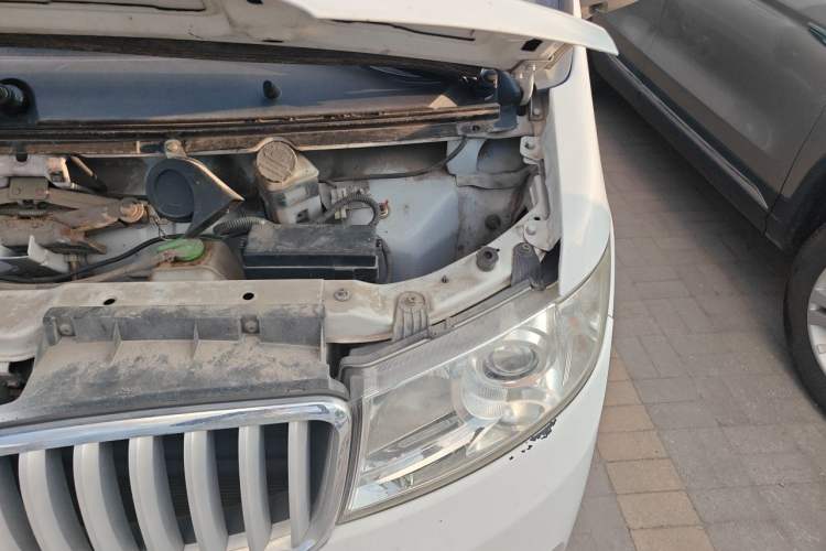 Used Jinbei Hiace X30  Engine Bay Left