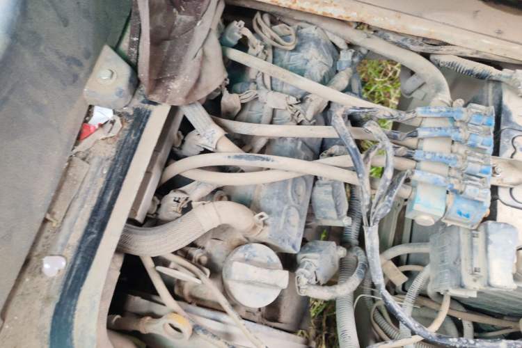 Used Jinbei Hiace X30 2019 1.5L Standard Version China VI SWC15M Engine Bay Right