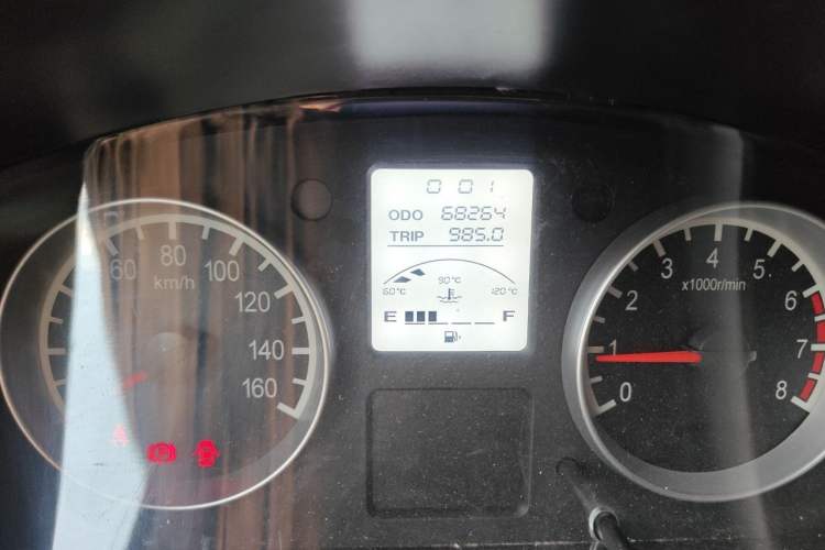 Used Jinbei Hiace X30  Odometer Close Up