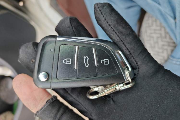 Used Jinbei Hiace X30  Vehicle Key