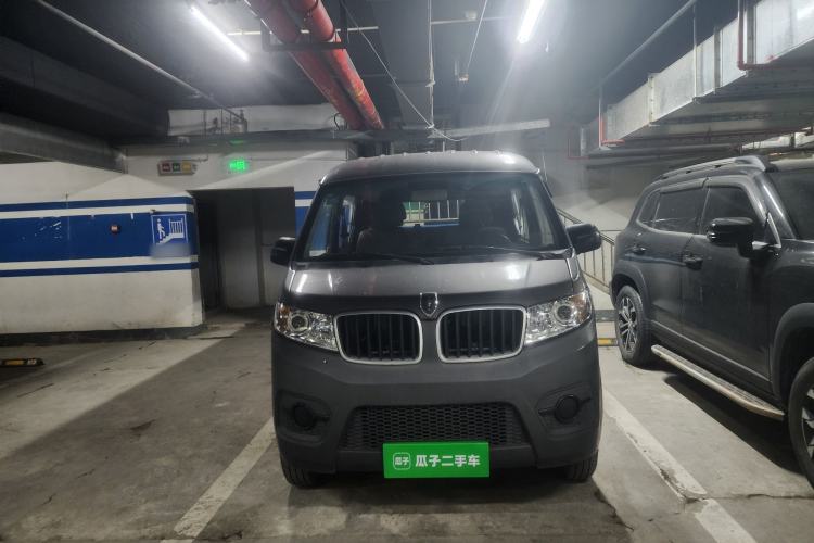 Used Jinbei Hiace X30 2020 1.5L Super-Comfortable Version China VI Standard SWC15M Exterior 2
